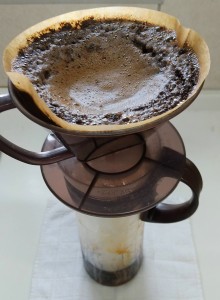 急冷式のアイスコーヒー（注ぎ）