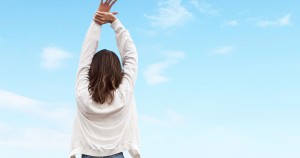 デスクワーク中に肩こり、腰痛が！？一時しのぎで楽になるおすすめグッズ2点の画像